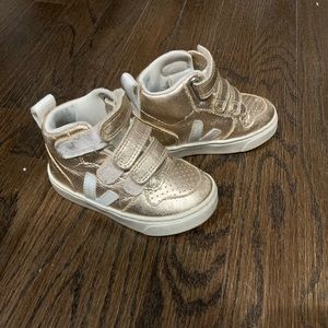 Veja girls hi-top gold sneakers size 23